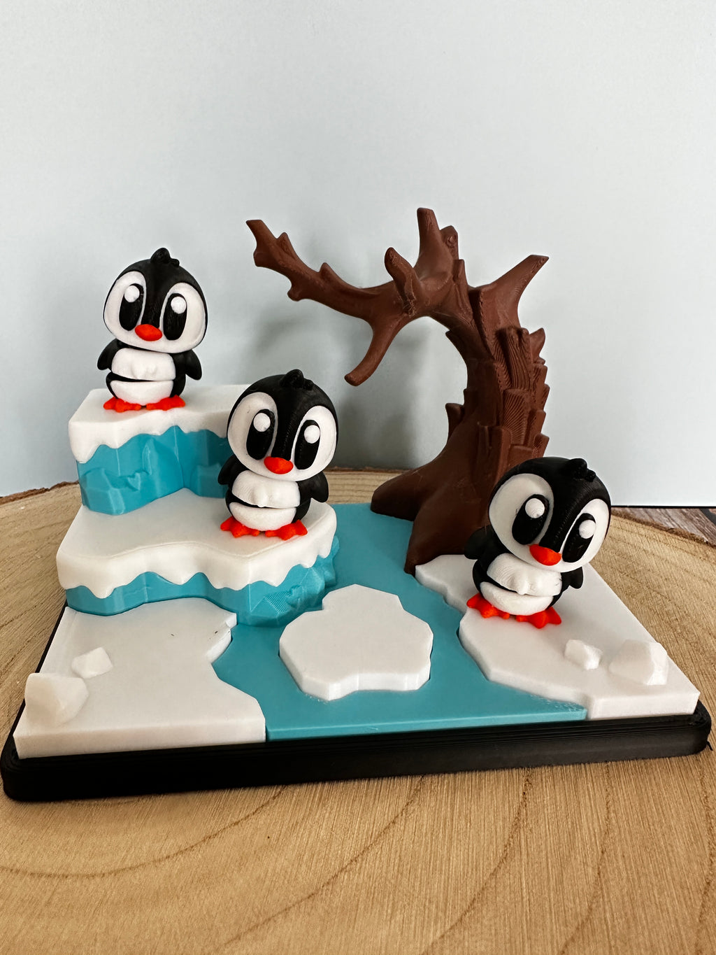 Pinguin-Diorama „Eismeer“ – Set mit drei süßen Pinguinen | Handgemachtes Geschenk & Winterdeko
