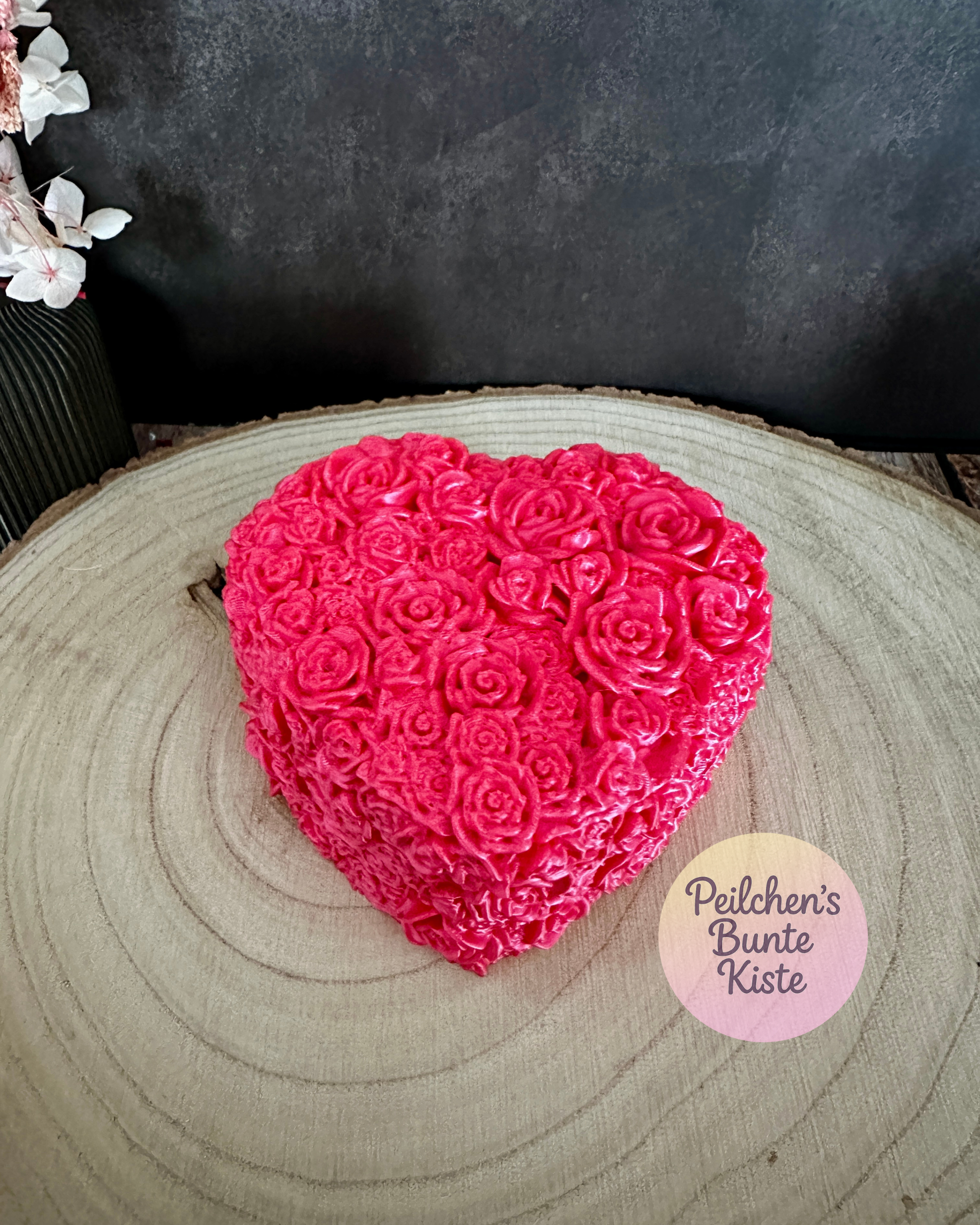 Rosenbär mit Rosenstruktur – einzeln oder als Set mit Herzschatulle | Valentinstagsgeschenk