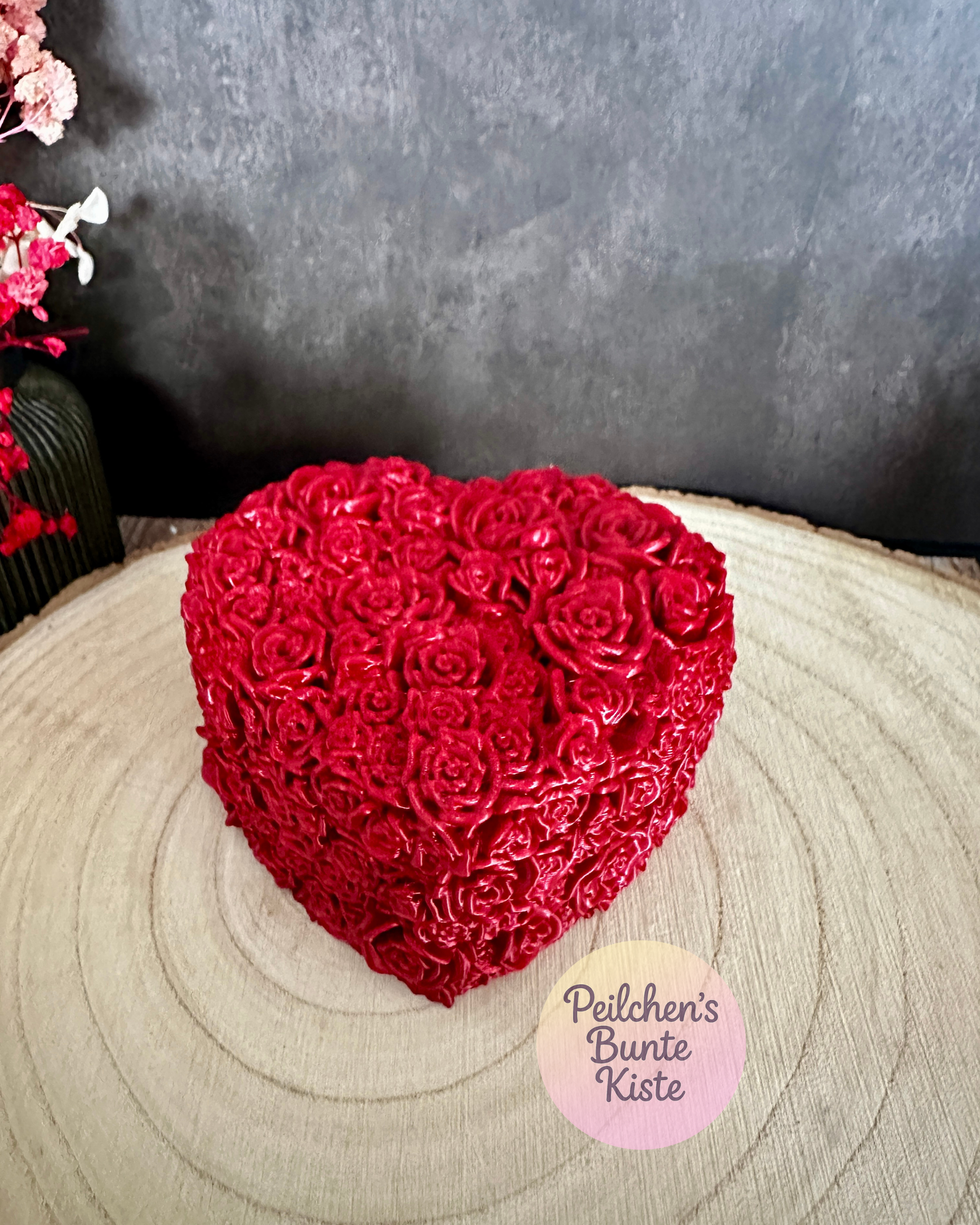 Rosenbär mit Rosenstruktur – einzeln oder als Set mit Herzschatulle | Valentinstagsgeschenk