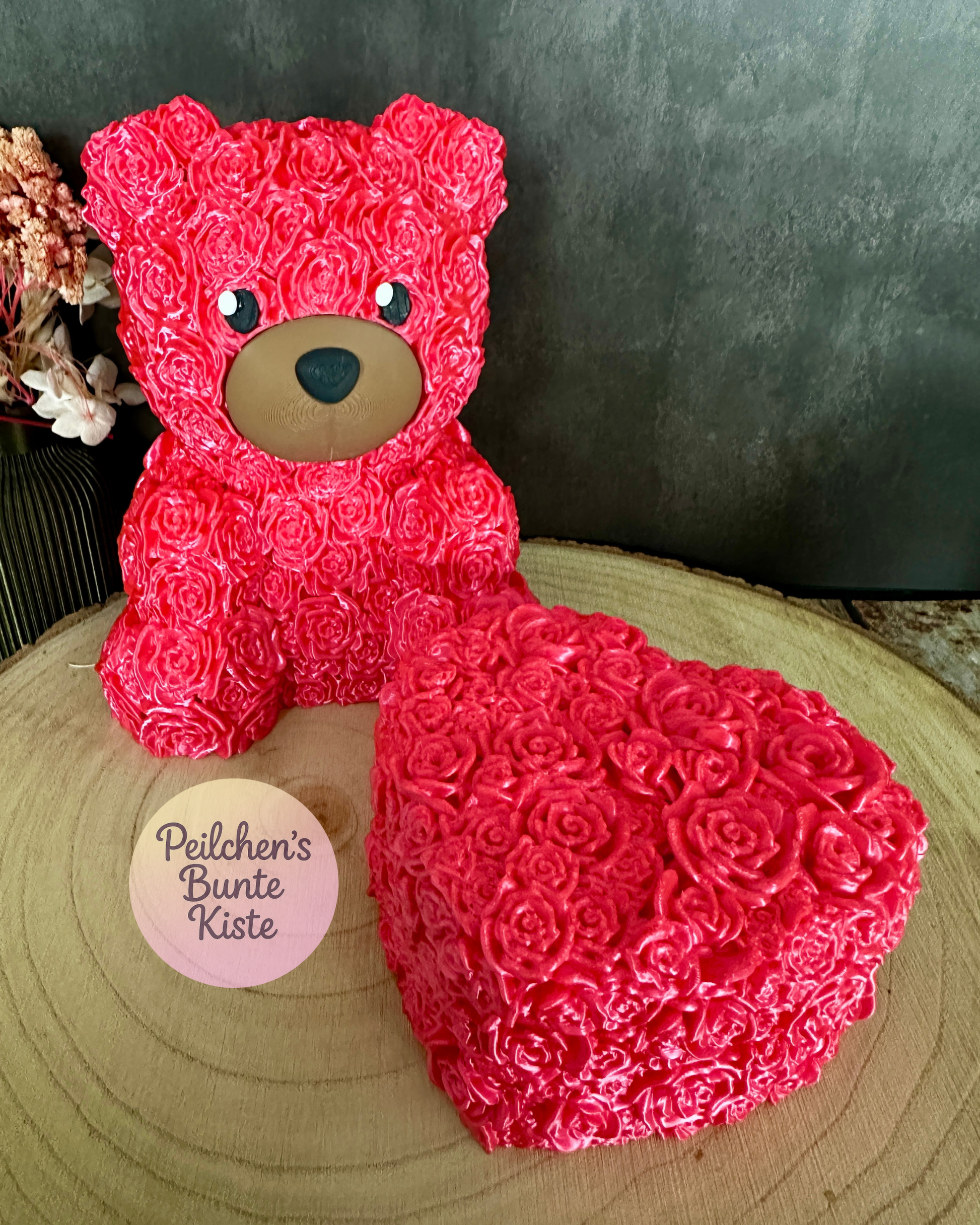 Rosenbär mit Rosenstruktur – einzeln oder als Set mit Herzschatulle | Valentinstagsgeschenk