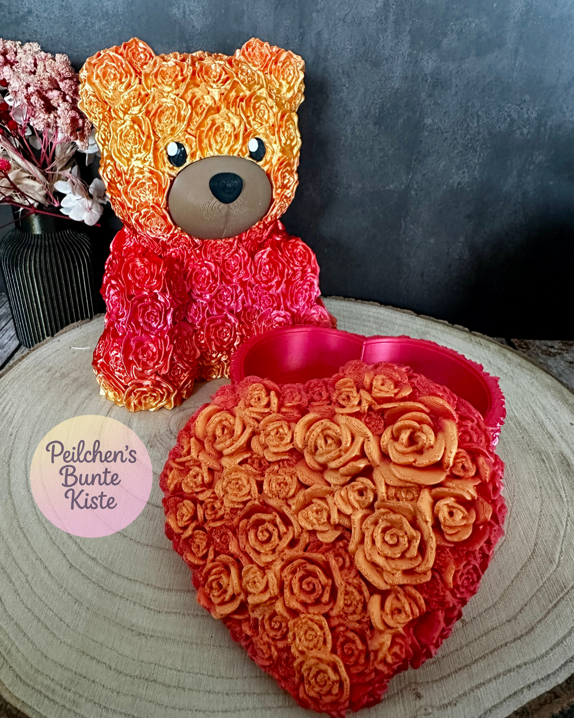 Rosenbär mit Rosenstruktur – einzeln oder als Set mit Herzschatulle | Valentinstagsgeschenk