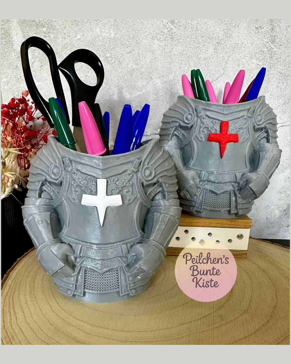 Ritter Rüstung Stiftehalter mit Kreuz – Fantasy Schreibtisch Organizer Geschenk für Ritterfans