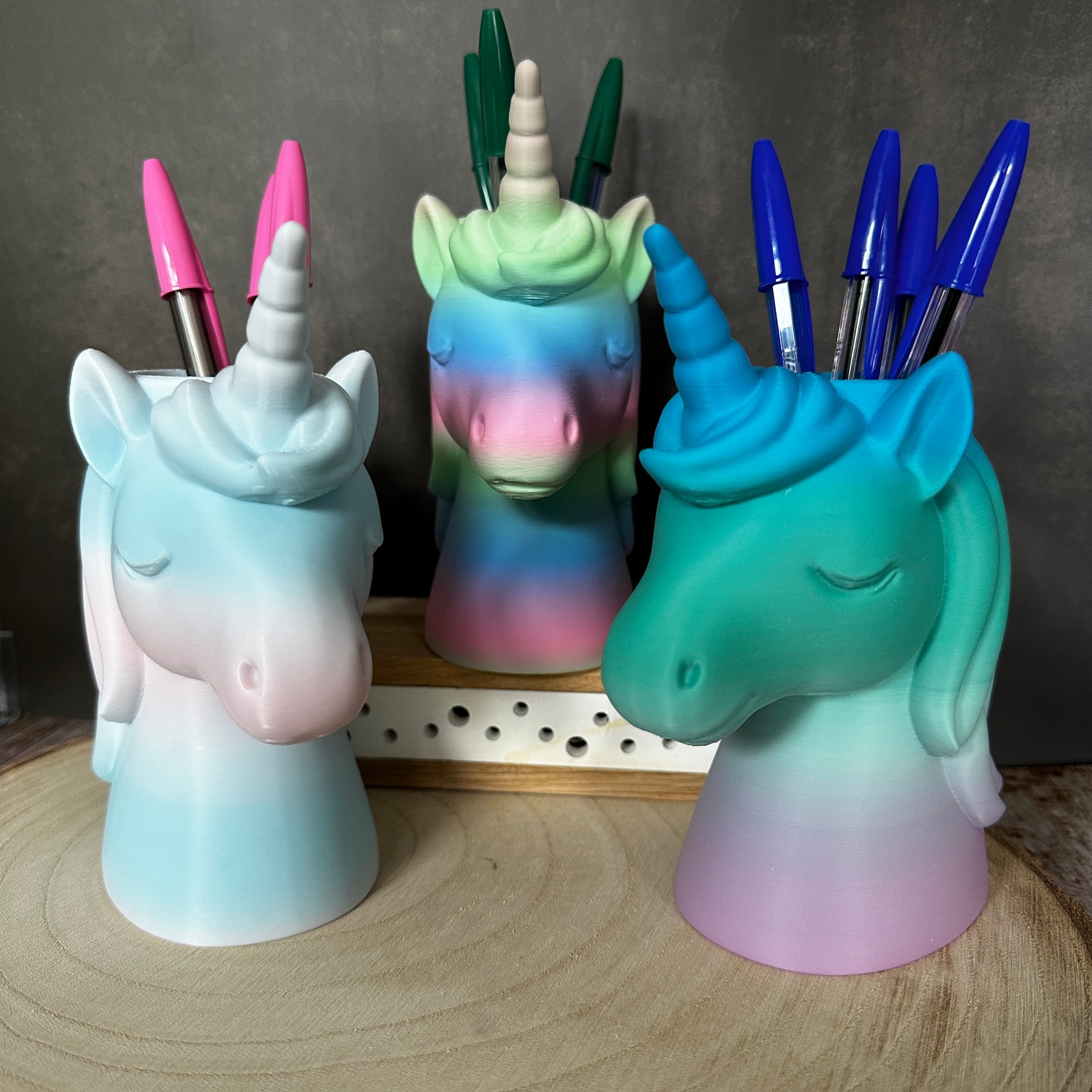 Einhorn Stiftehalter – Regenbogen Deko Geschenk für Schreibtisch & Kinderzimmer