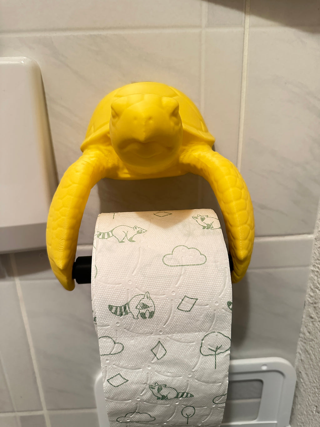 Meeresschildkröte Toilettenpapierhalter in Gelb – Lustige Badezimmer Deko & Geschenk für Schildkrötenfans
