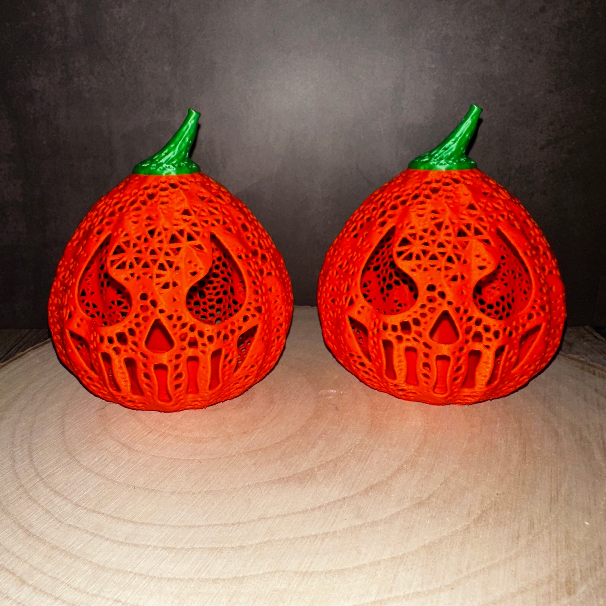Halloween pompoenlantaarn 🎃 – met doodskopmotief, een stralende herfstdecoratie