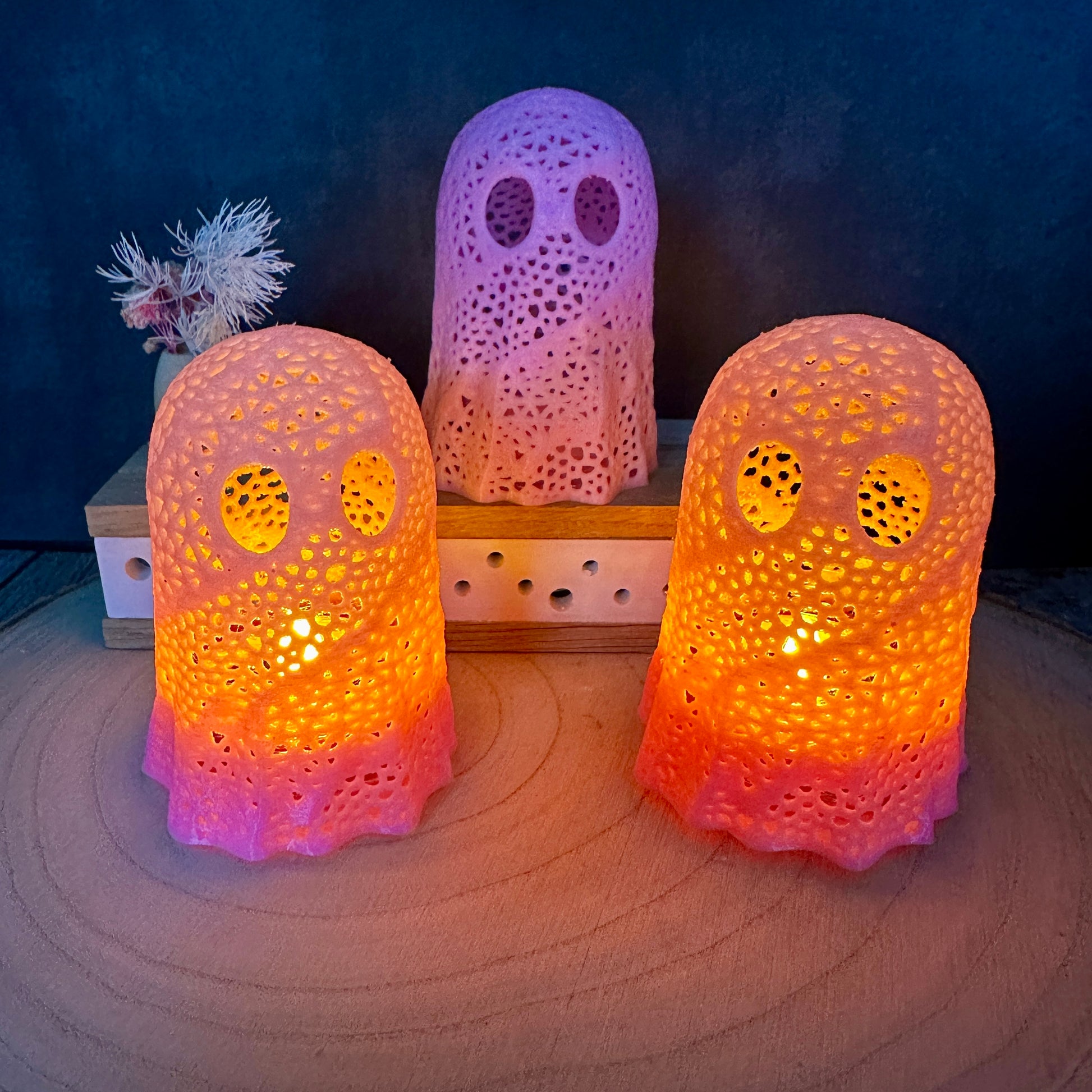 2er-Set Rosa Geister-Windlichter – Halloween Deko, wetterfest & einzigartig