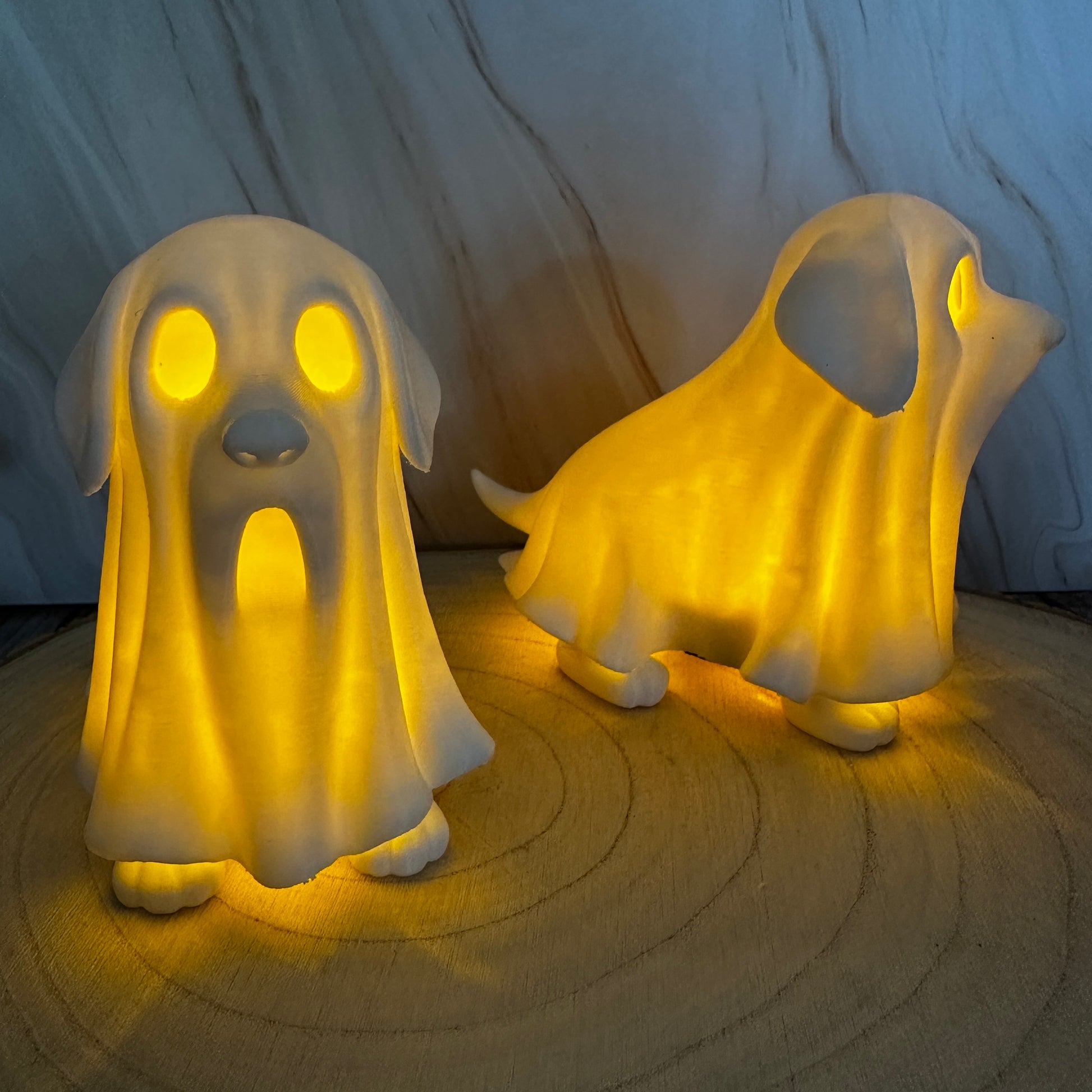 Spookhond met lichtcompartiment – ​​Halloween decoratiefiguur. 10% korting bij aankoop van 2 stuks.