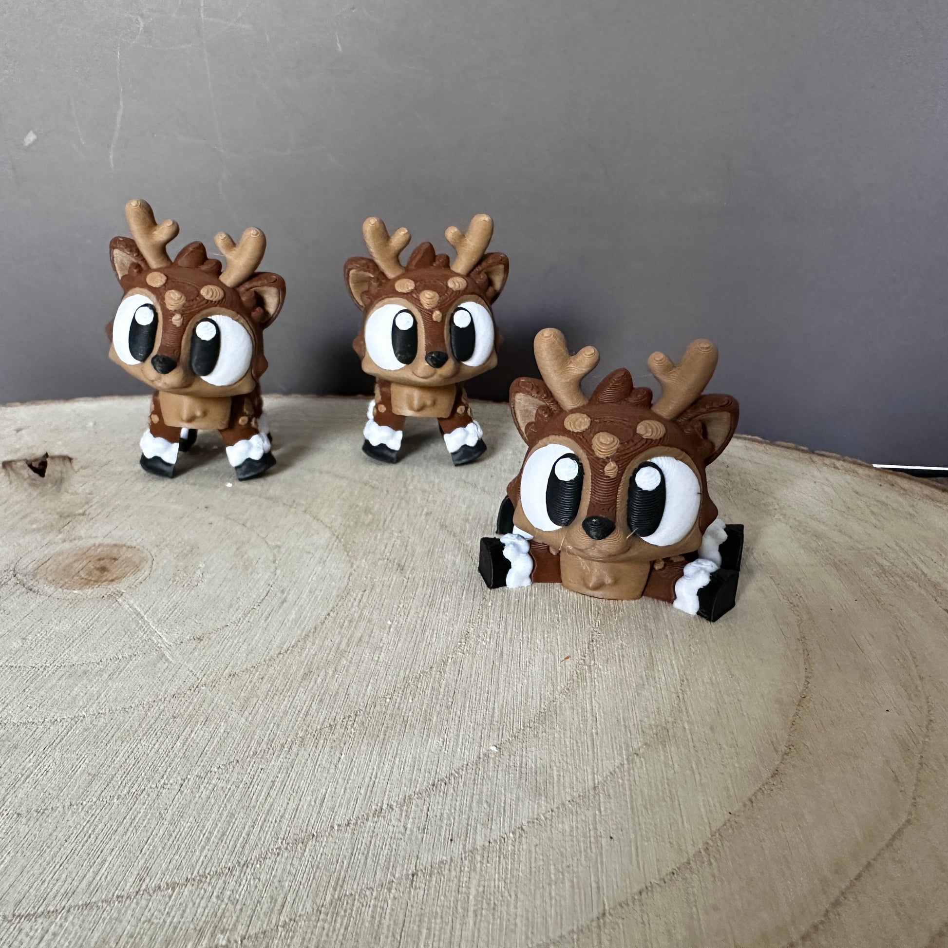 Complete kerstset met slee, kerstman en rendieren – feestelijke decoratie en een leuk cadeau-idee.