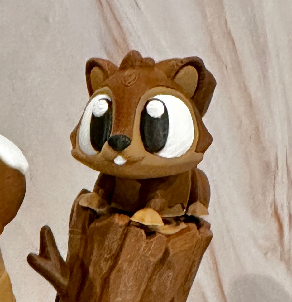 Winter Eichhörnchen Diorama – Nuss-Häuschen im Schnee • Waldtier Deko • Geschenk für Winterfans