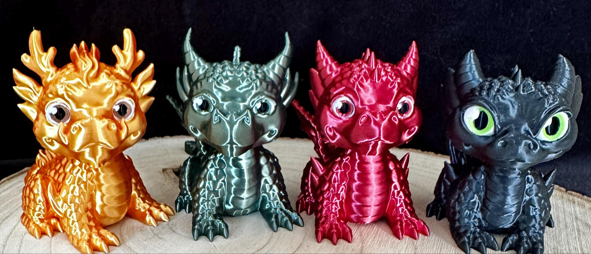 3D‑gedruckter Baby-Drache im Ei – beweglicher Kopf & Schwanz | Grün, Gold, Rot, Schwarz | Unikat Deko u.Geschenkidee