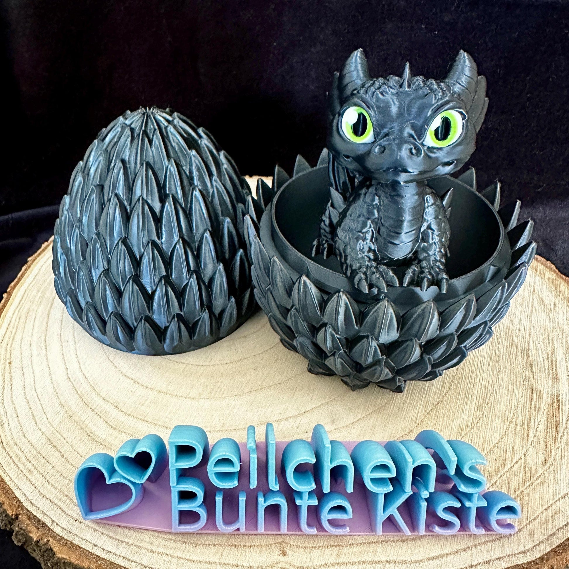 3D‑gedruckter Baby-Drache im Ei – beweglicher Kopf & Schwanz | Grün, Gold, Rot, Schwarz | Unikat Deko u.Geschenkidee