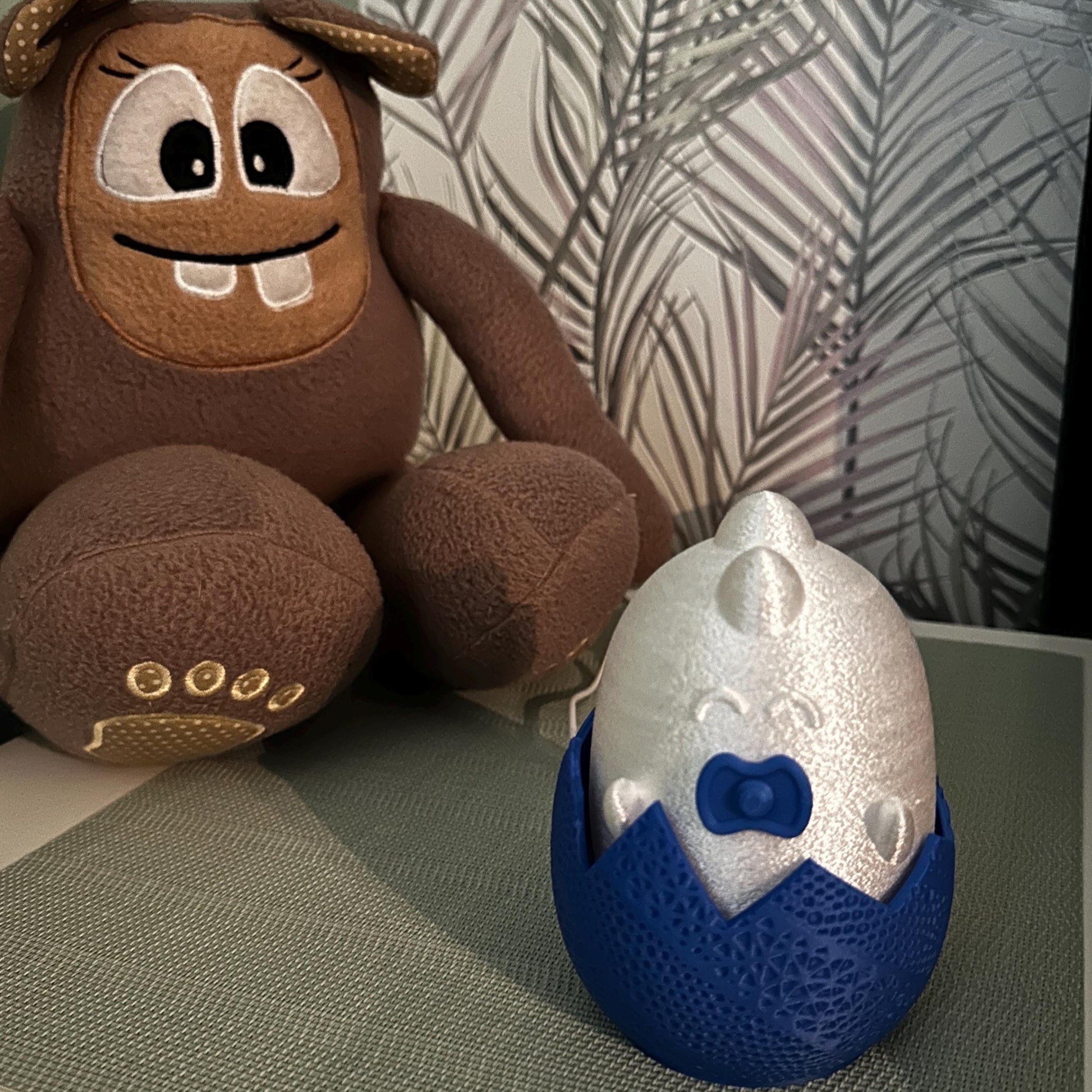 Zauberhafte Dino-Lampe fürs Kinderzimmer.In Rosa u. Blau mit Einsatz für Teelicht oder MH001Lampe. Perfekt als Geschenk (Geburt u.Babyparty)